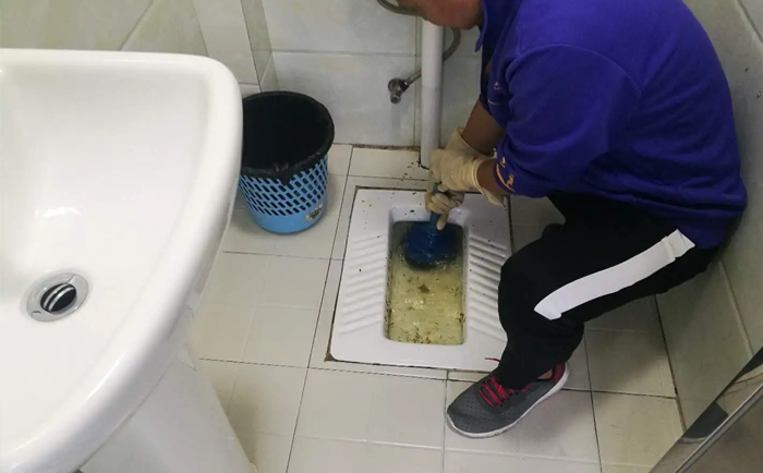 皇姑疏通蹲坑